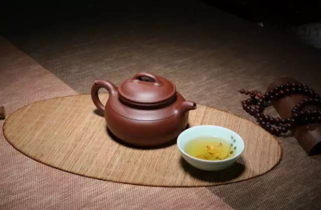 How many years can a purple clay teapot last？